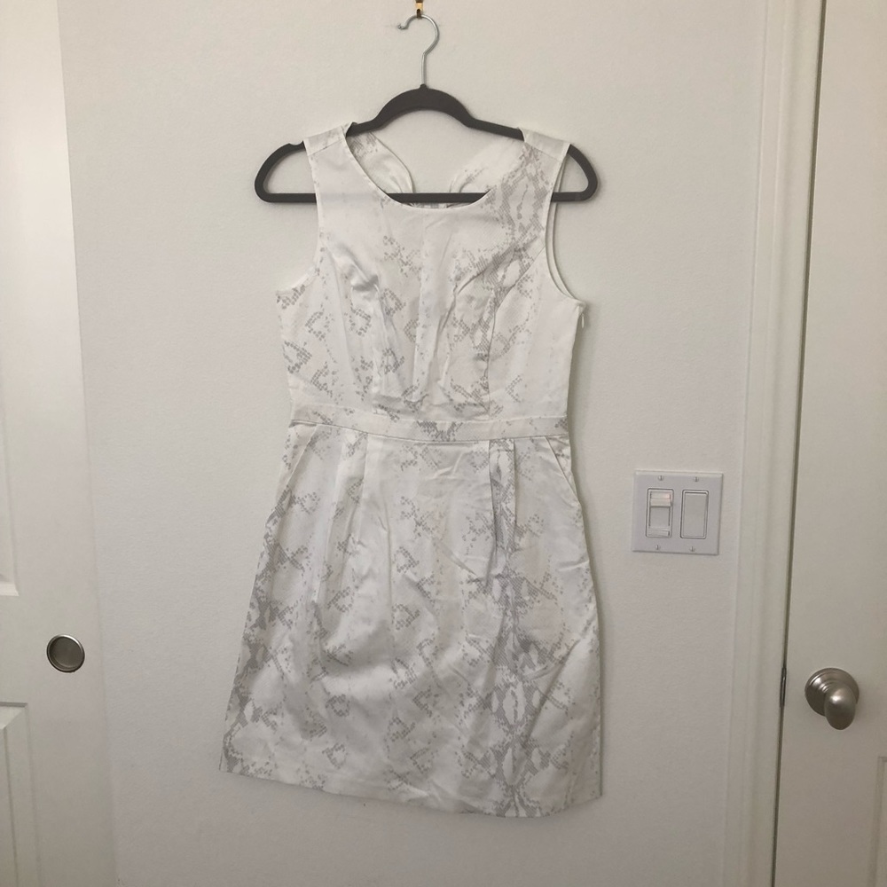 The Limited white dress. NWT size 8.
